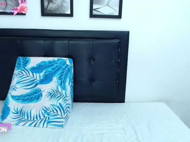 kelly-joness live cam on BongaCams