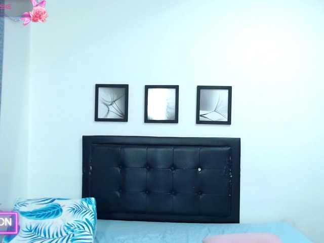 kelly-joness live cam on BongaCams