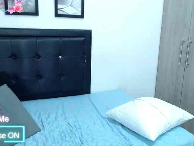 kelly-joness webcam