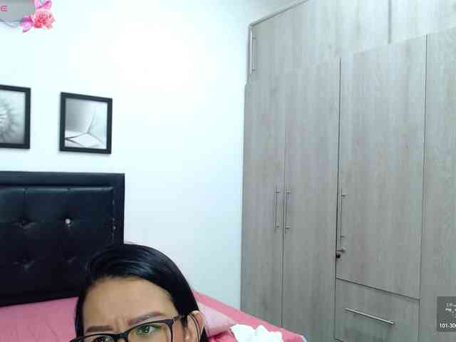 kelly-joness webcam
