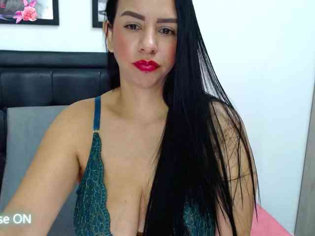 KELLY_JONESS webcam