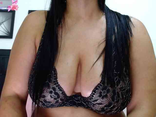 kelly-joness webcam