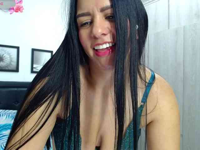 kelly-joness webcam
