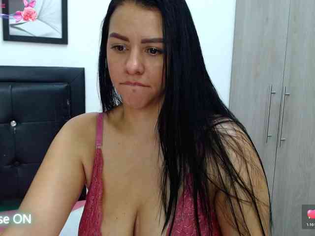 KELLY_JONESS webcam