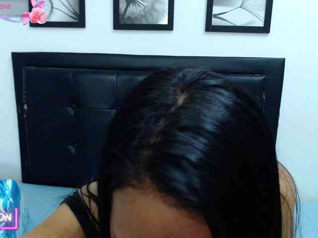 KELLY_JONESS webcam