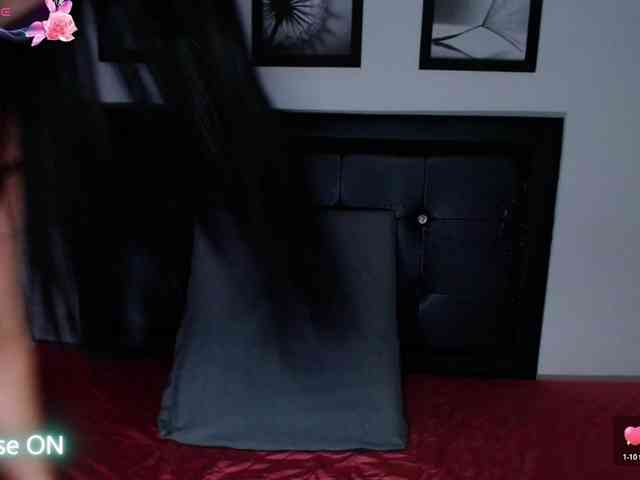 KELLY_JONESS webcam