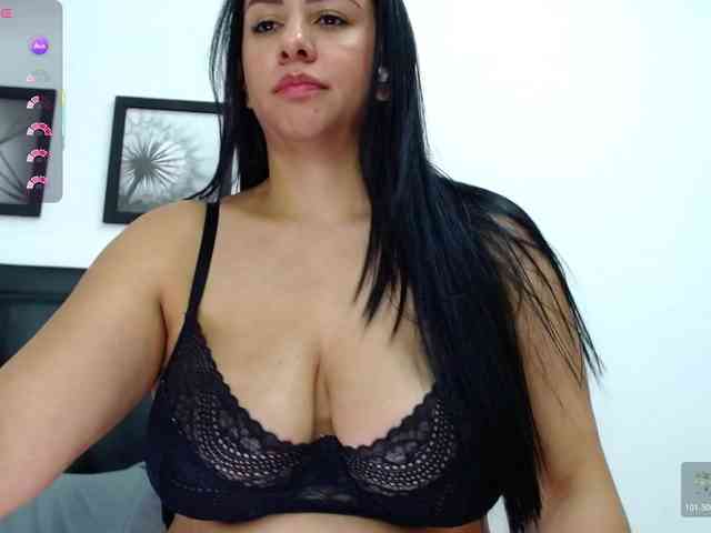KELLY_JONESS webcam