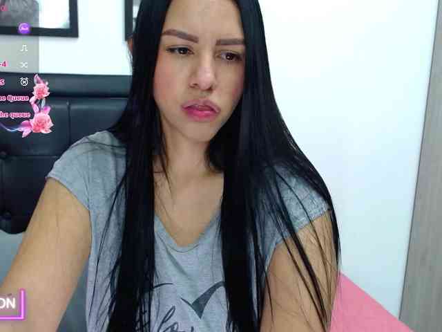 KELLY_JONESS webcam