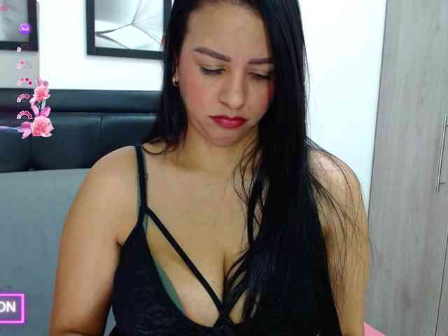KELLY_JONESS webcam