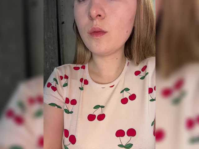 Peach--Alice's BongaCams show and profile