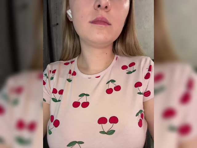 Peach--Alice's BongaCams show and profile