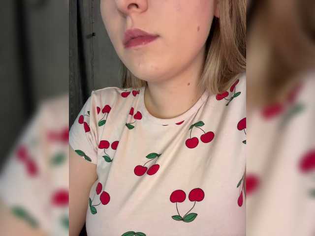 Peach--Alice's BongaCams profile