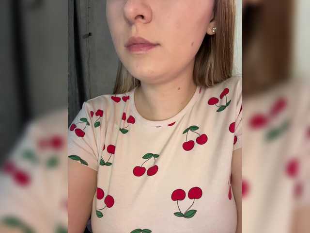 Peach--Alice's BongaCams show and profile