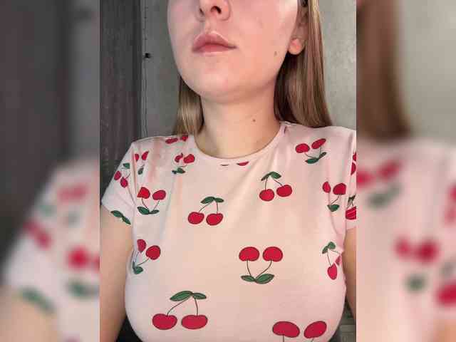 Модель: AlinaRay