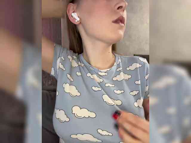 AlinaRay webcam