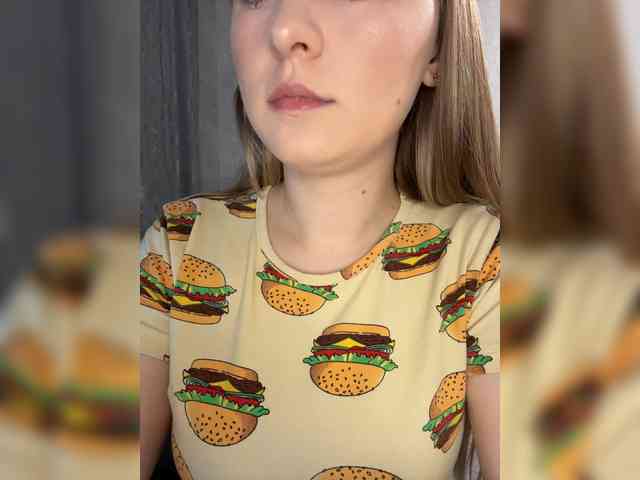 AlinaRay webcam