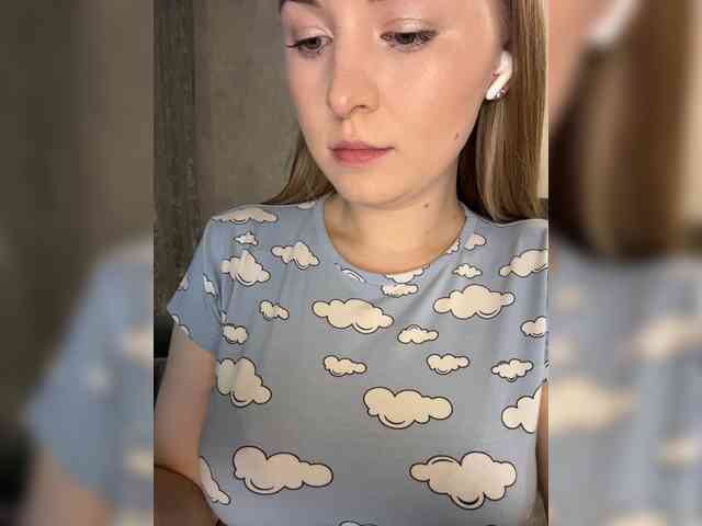 AlinaRay webcam