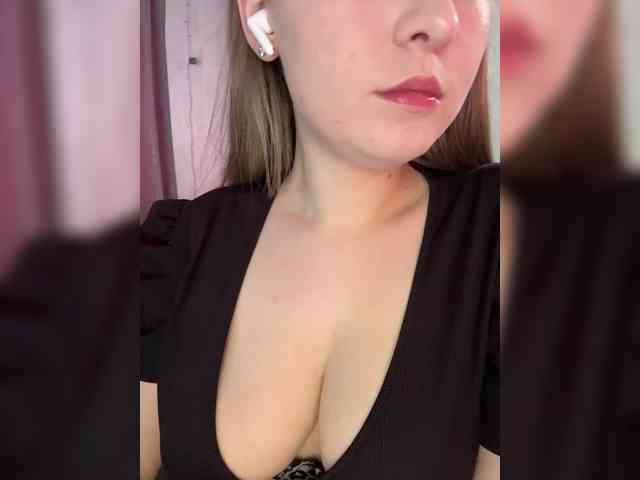 AlinaRay webcam