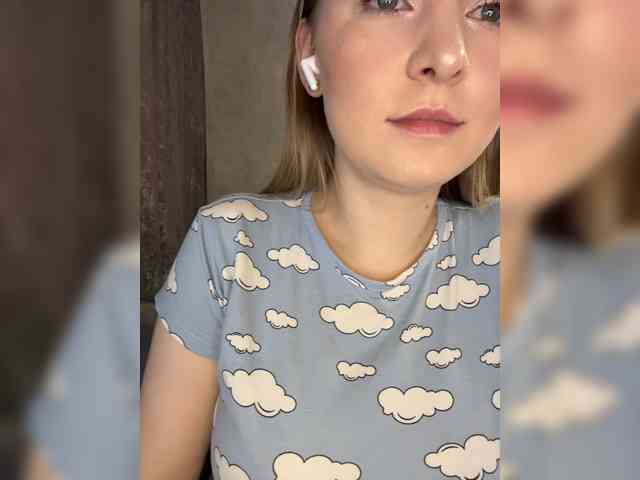 AlinaRay webcam