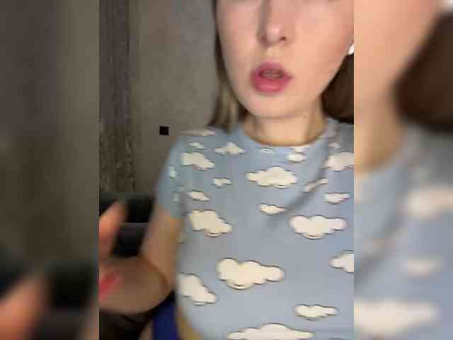 AlinaRay webcam