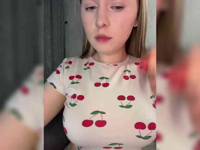 AlinaRay webcam