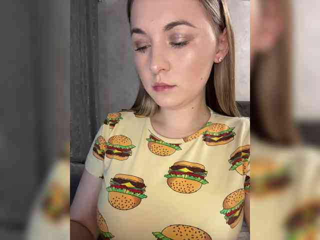AlinaRay webcam