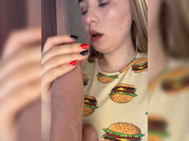 AlinaRay webcam