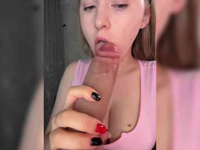 AlinaRay webcam