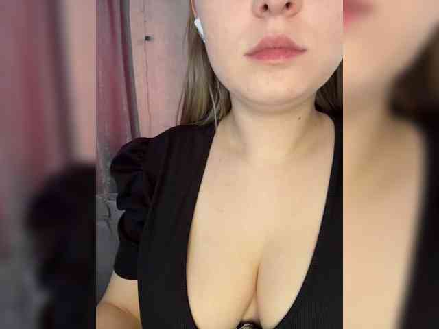AlinaRay webcam