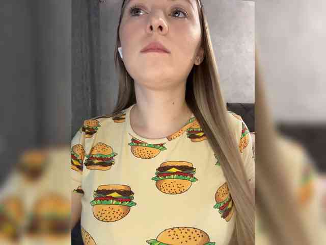 AlinaRay webcam