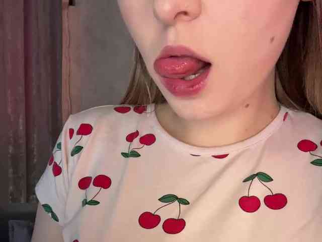 AlinaRay webcam
