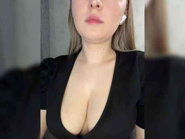AlinaRay webcam