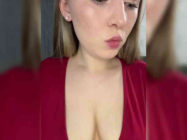 AlinaRay webcam