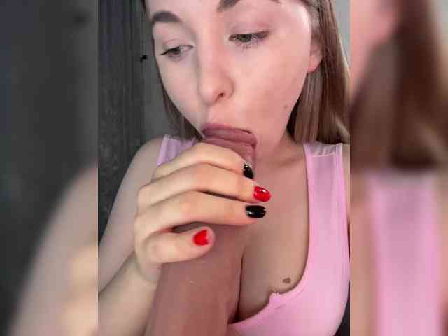 AlinaRay webcam