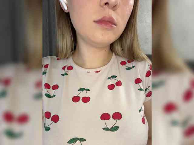 AlinaRay webcam