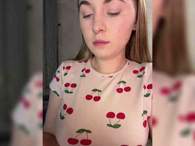 AlinaRay webcam