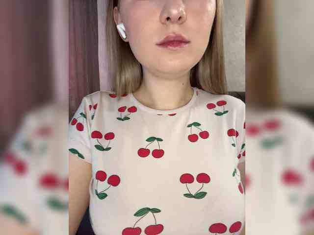 Model: AlinaRay