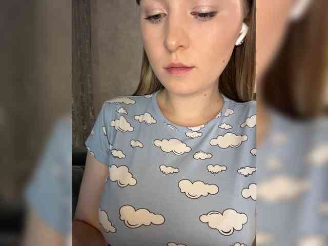 AlinaRay webcam