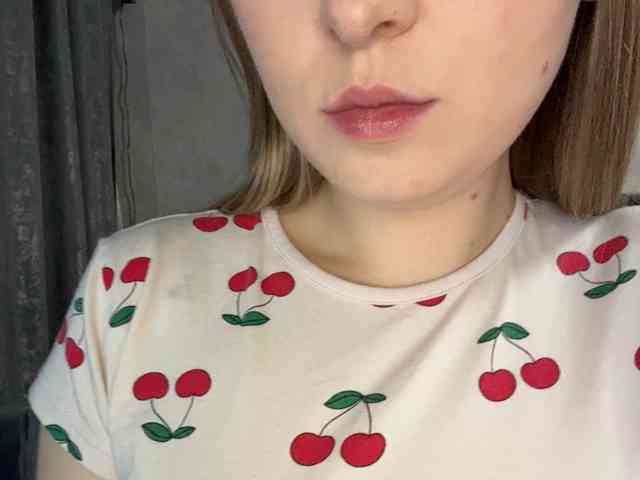 AlinaRay webcam