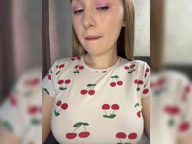 AlinaRay webcam