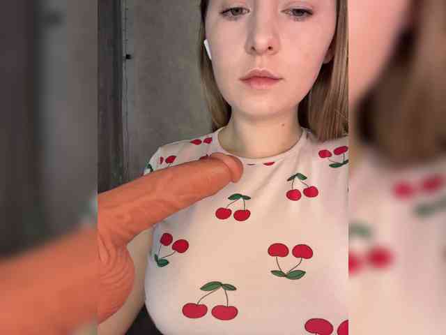 Модель: AlinaRay