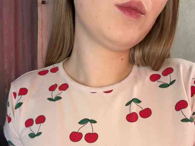 AlinaRay webcam