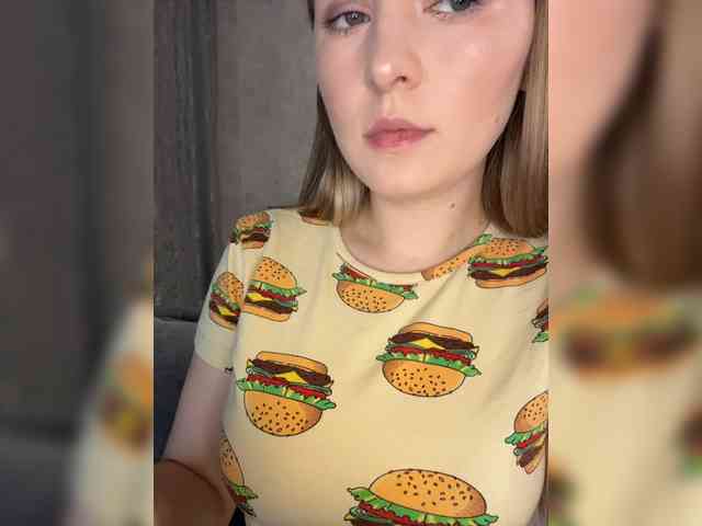 AlinaRay webcam