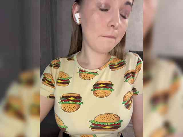 AlinaRay webcam