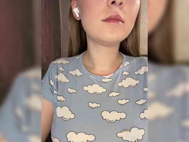 AlinaRay webcam