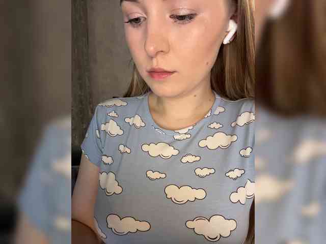 AlinaRay webcam