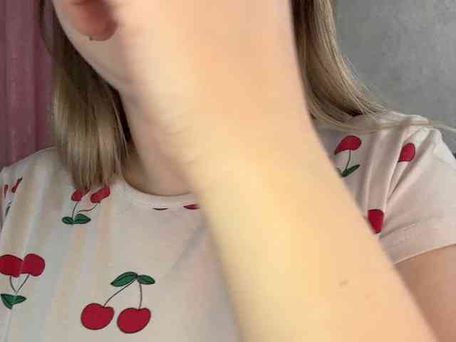 AlinaRay webcam