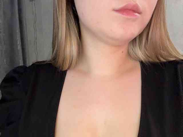 AlinaRay webcam
