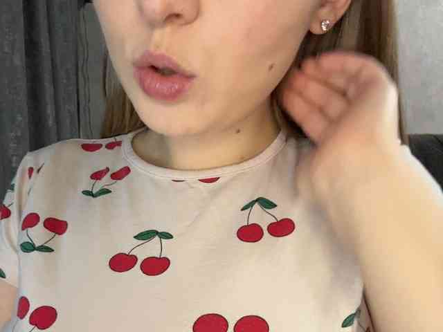 AlinaRay webcam