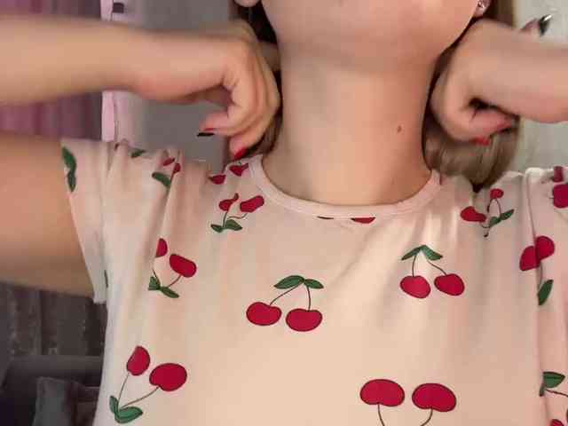 AlinaRay webcam